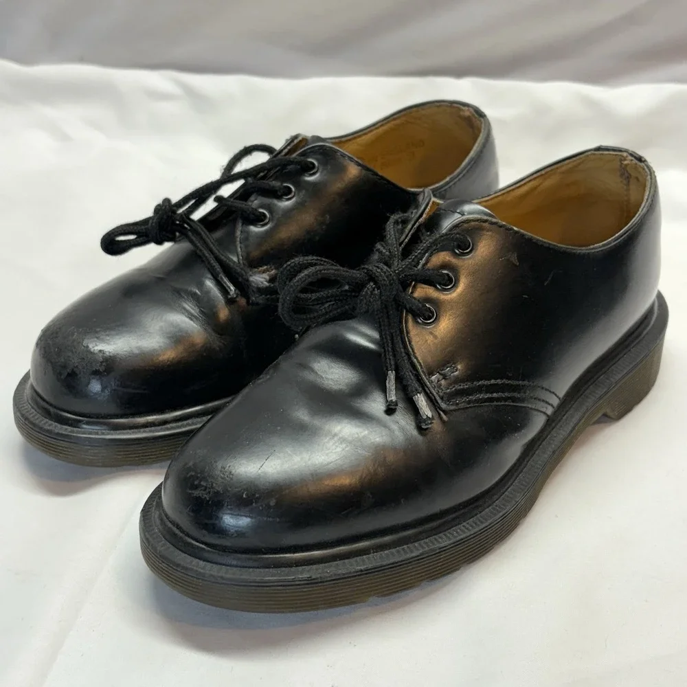 Dr. Martens excellent preowned